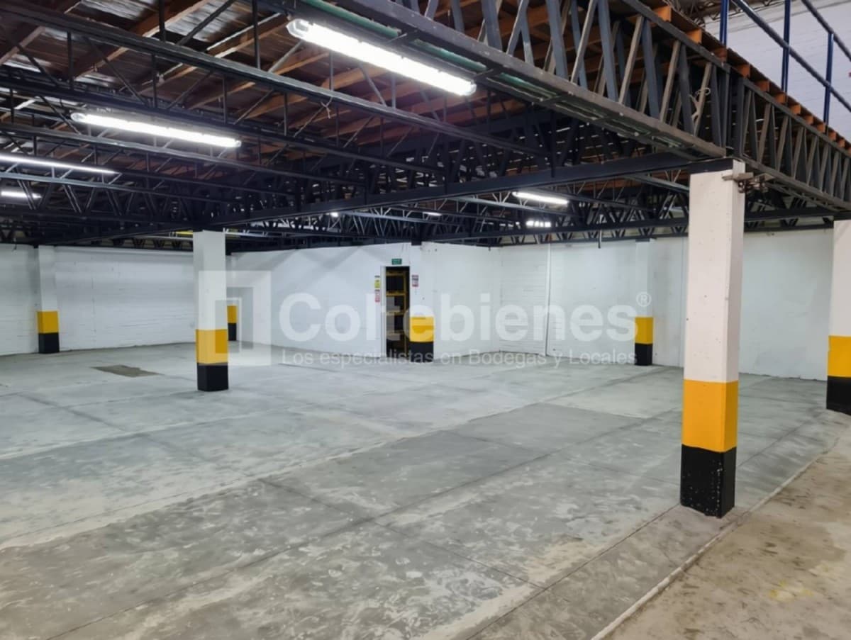 Bodega en Guayabal, Medellín — fotografía 1 de 11